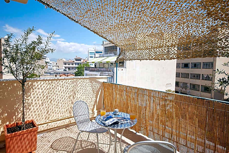 toStay-Unique apartment hotel in Athens center!