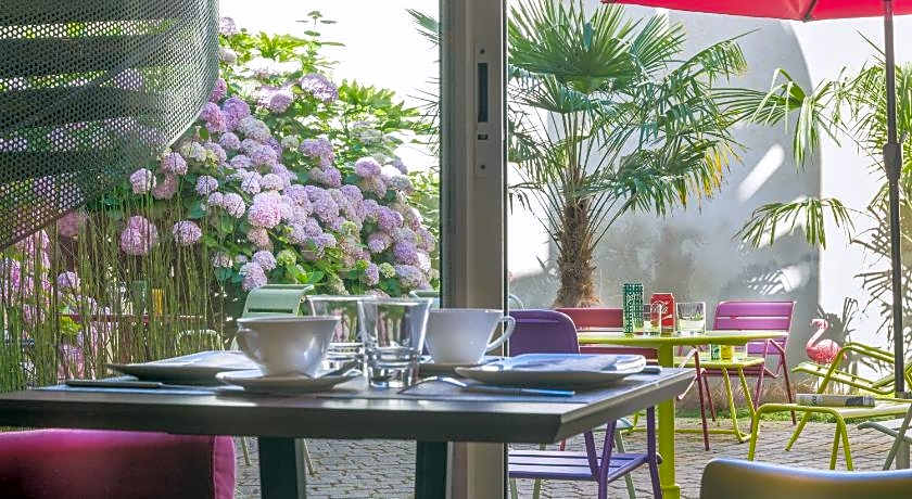 Hotel Acanthe - Boulogne Billancourt