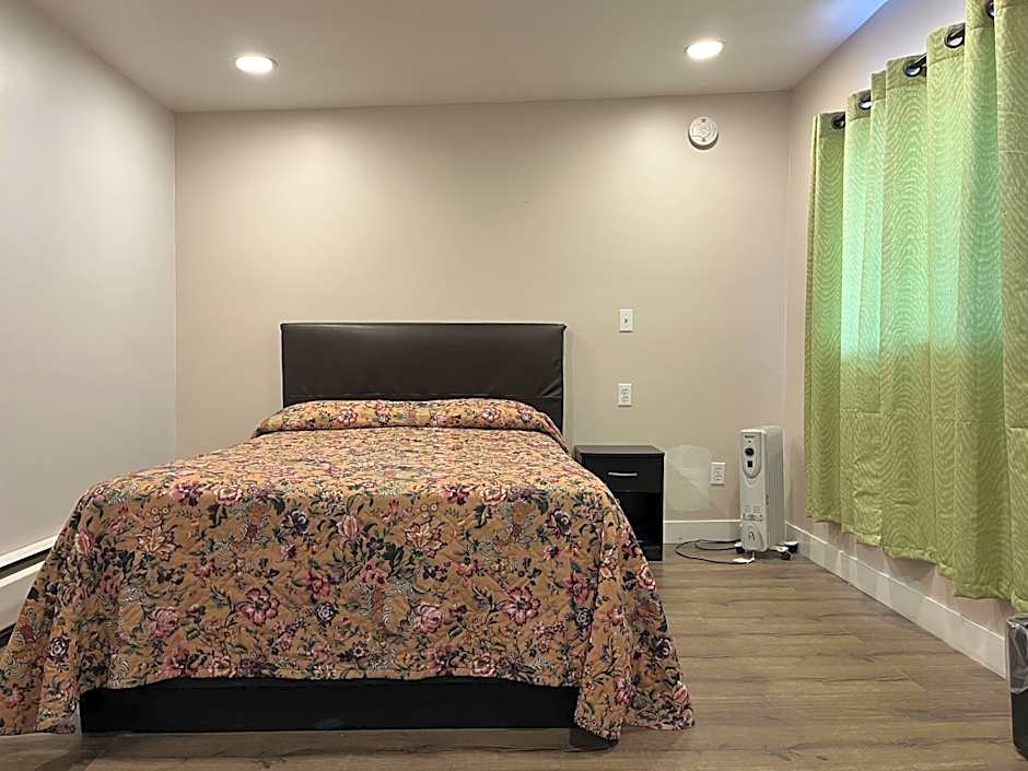 Kluane Park Inn