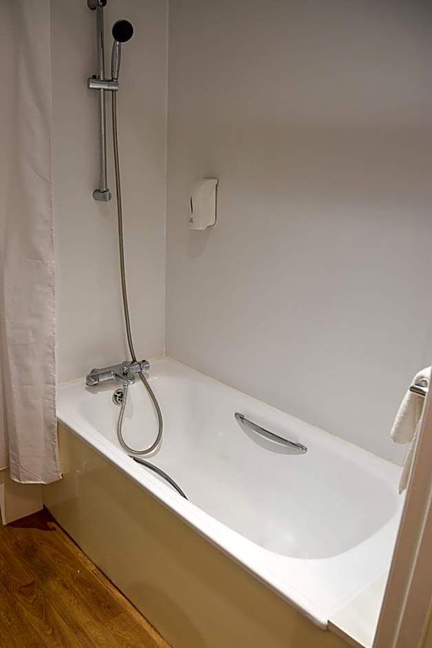 Britannia Royal Court Hotel