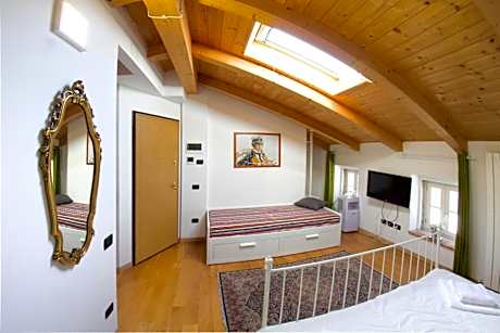 One-Bedroom Apartment - Attic