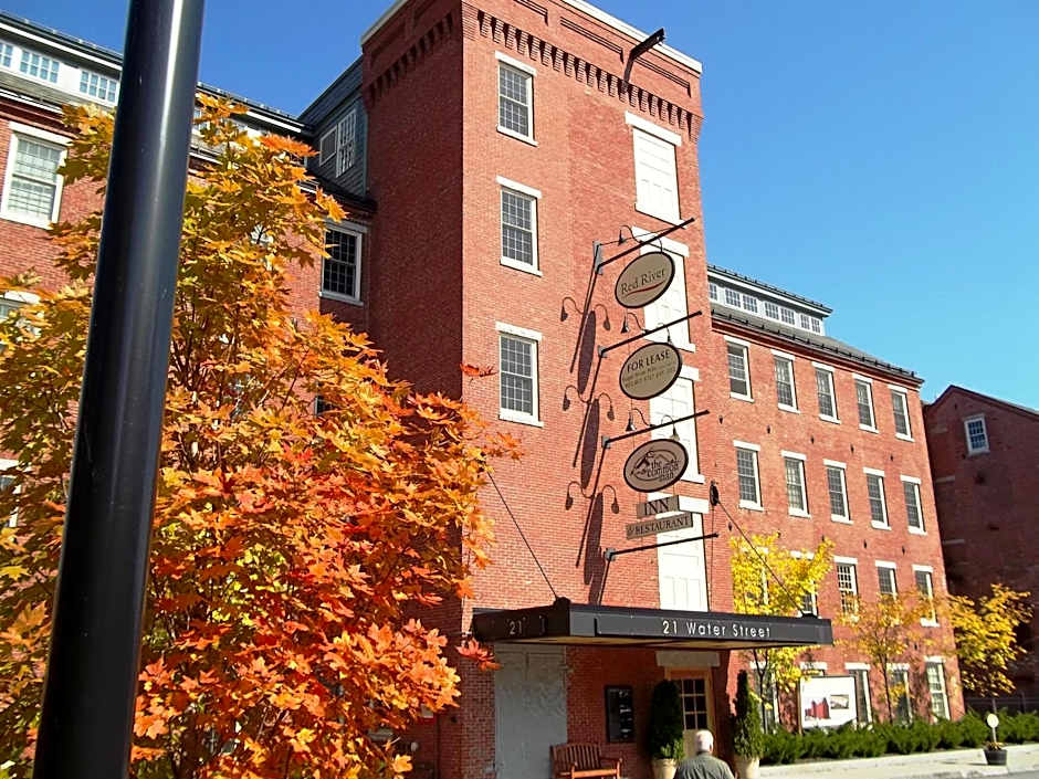The Common Man Inn & Restaurant