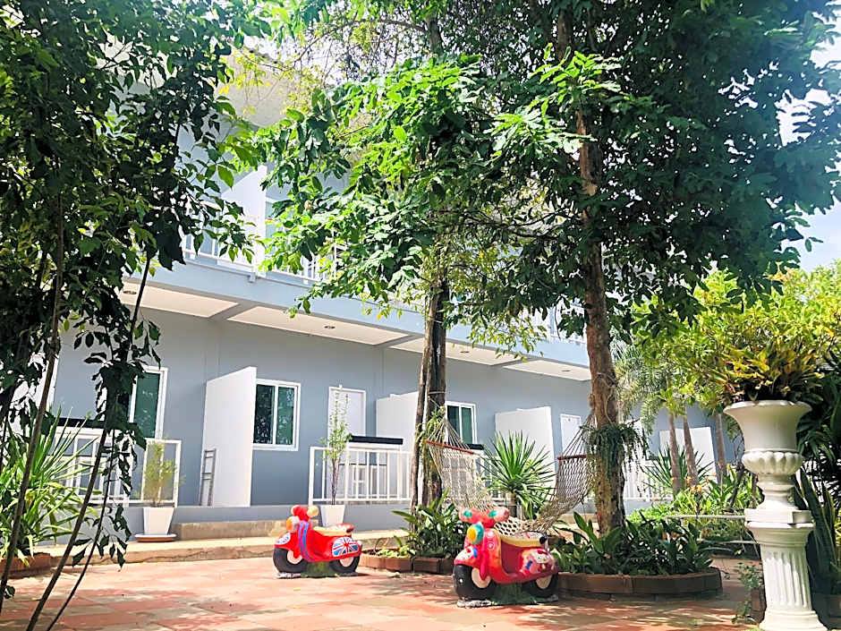 At The Beach Koh Larn