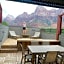 Cable Mountain Lodge