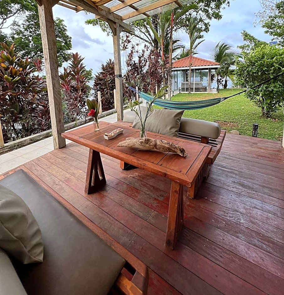 Akwaba Lodge Island Boutique Hotel