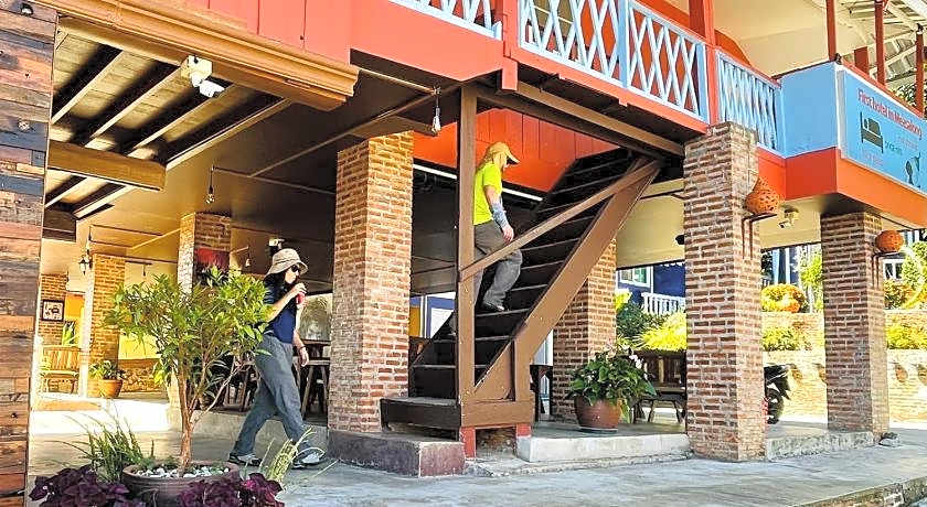 Shin Sane Guesthouse & Bungalow