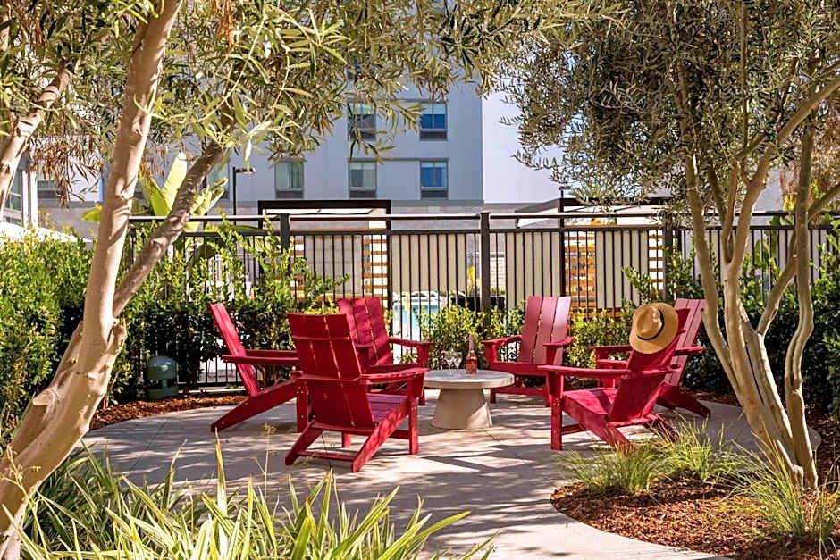 Homewood Suites By Hilton Long Beach Airport