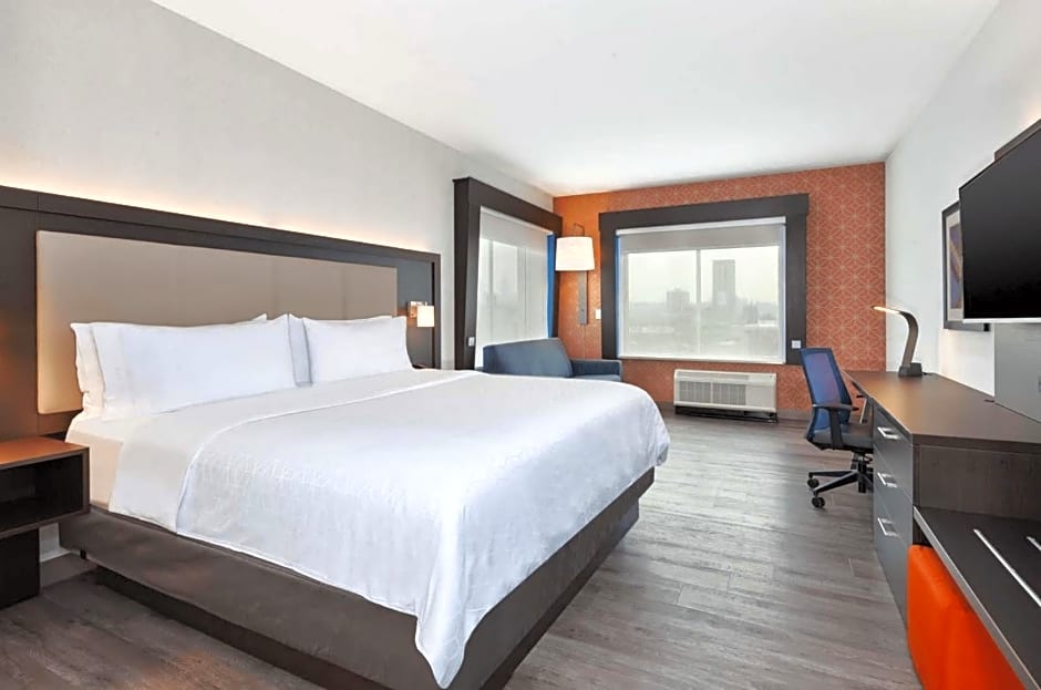 Holiday Inn Express & Suites Jersey City - Holland Tunnel