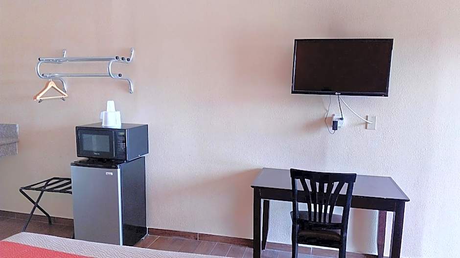 Motel 6-Blythe, CA - South