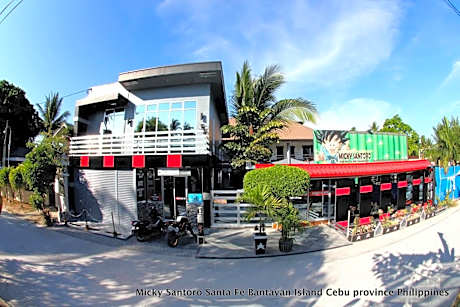 Micky Santoro Hotel & Restaurant