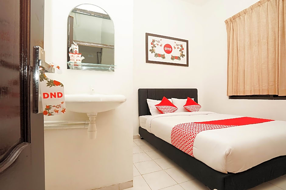 OYO 485 Marcello Residence