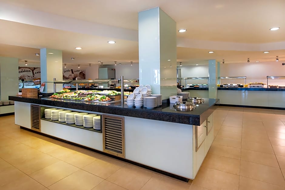 Iberostar Waves Pinos Park