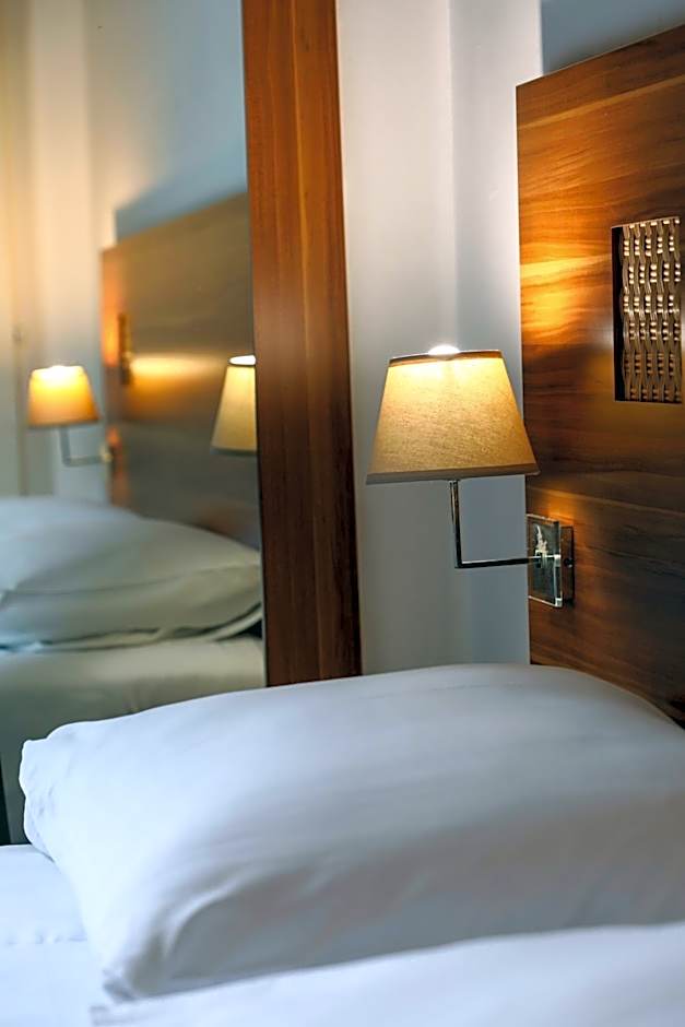The Originals City, Hôtel Colmar Gare