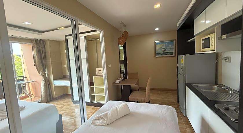 Greenview Ekkamai 10 Suite