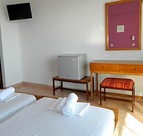 Single Room with breakfast