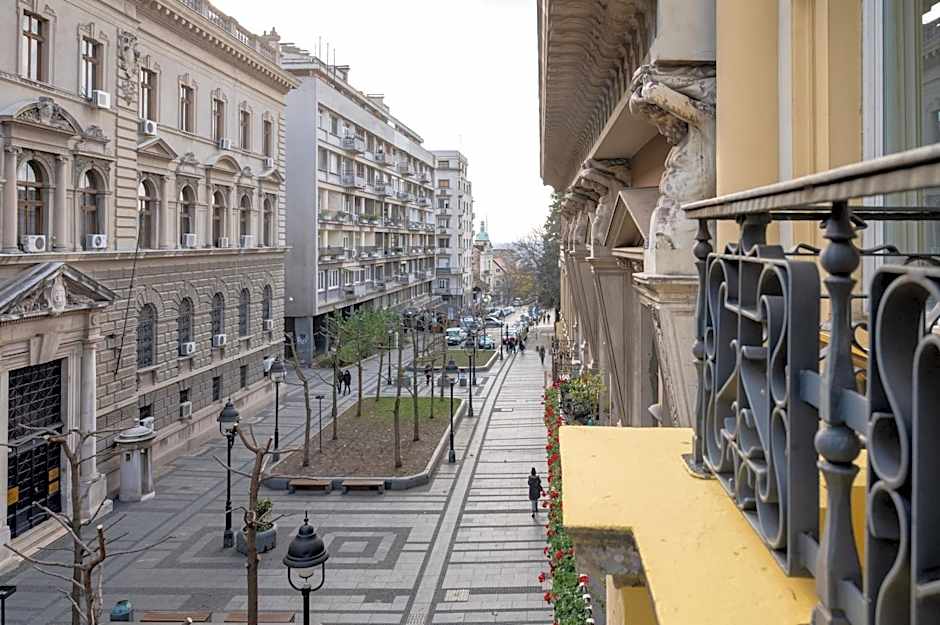 Knez Mihailova Center Rooms with PARKING