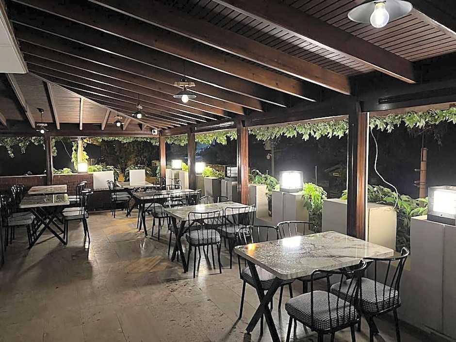 Bella Hotel