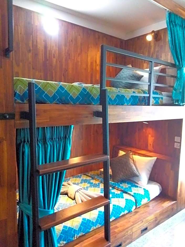 Cha Li's Family Hotel&Hostel