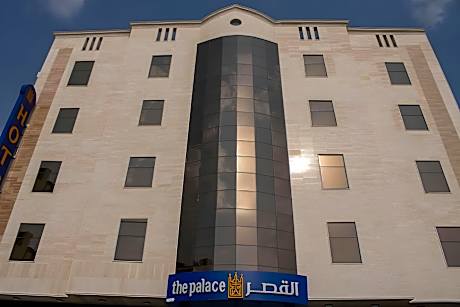 The Palace Hotel Suites - Al Badea