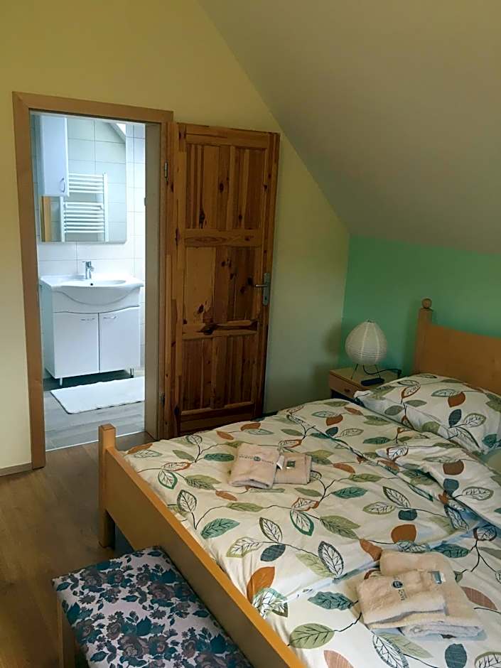 Photo 1 of 5 of 1 Double Bed or 2 Beds, Garden View