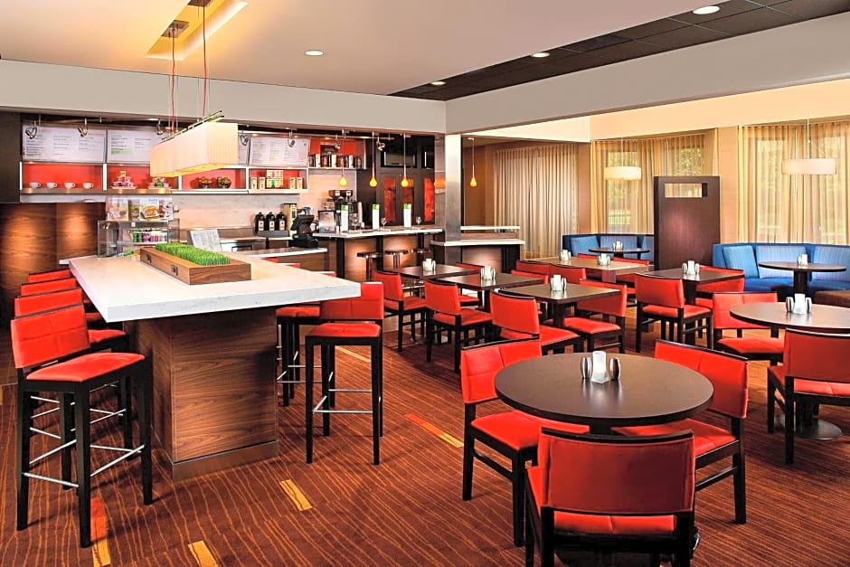 Courtyard by Marriott Memphis Airport
