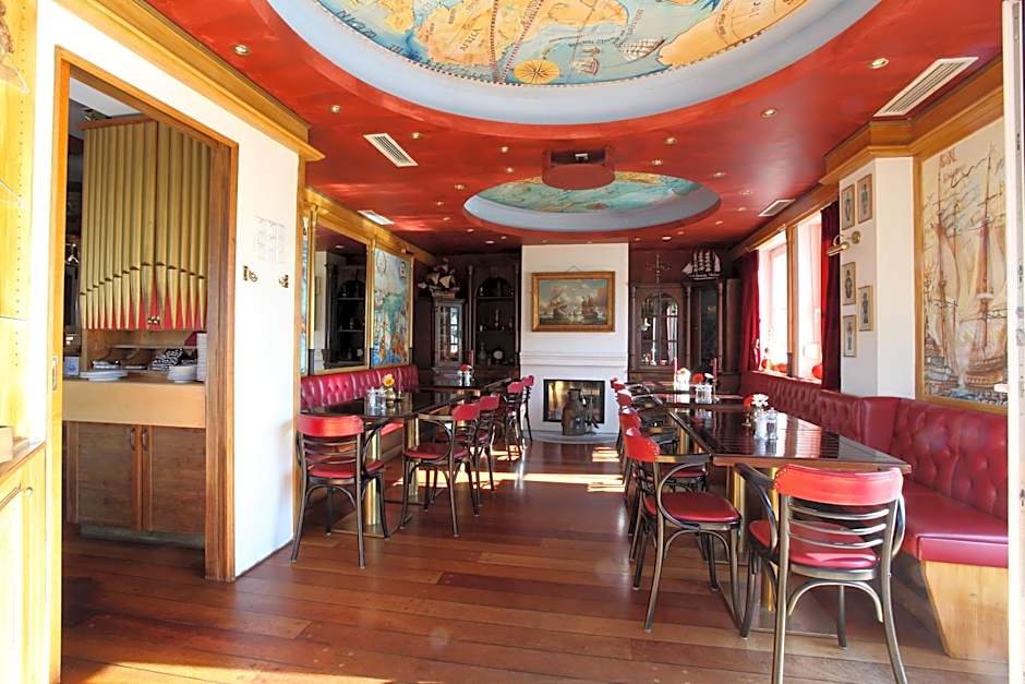 Strandhotel Deichgraf Graal-Müritz