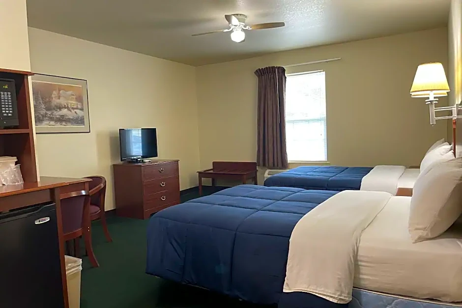 Candlelight Inn & Suites Hwy 69 near McAlester