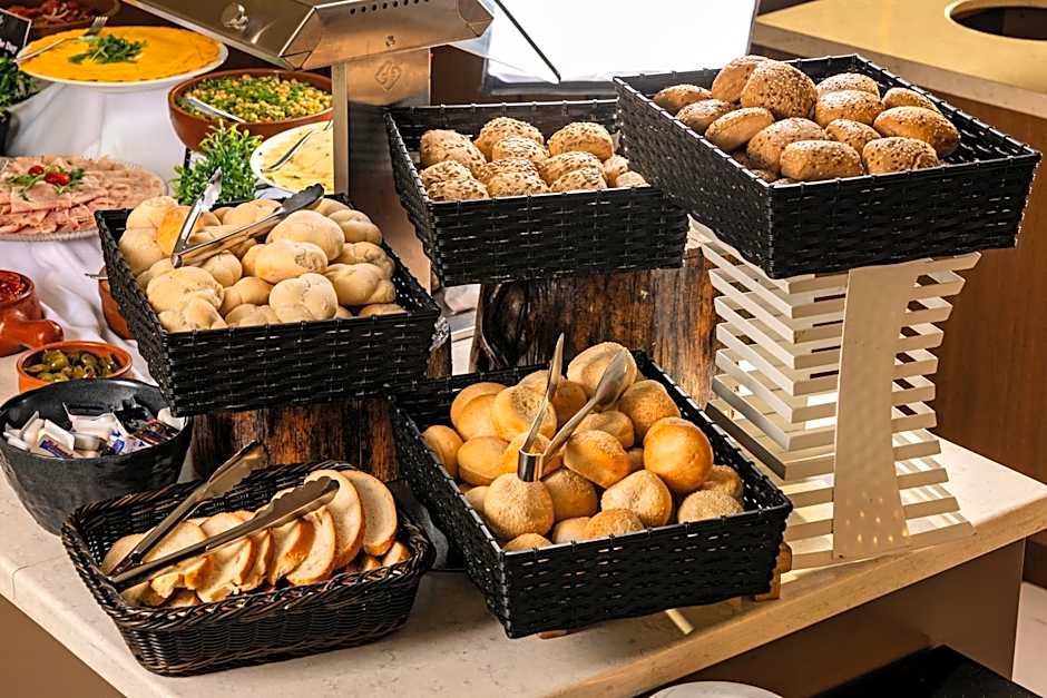 Golden Tulip Vivaldi Hotel