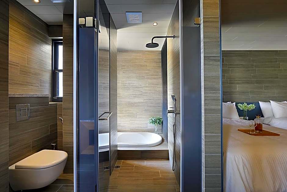 Sun Moon Lake Blue Sky Bay B&B