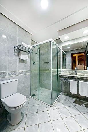 COUPLE STANDARD TRIPLE