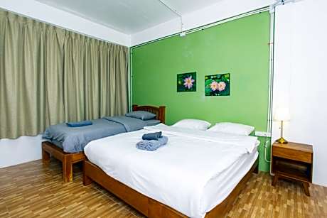 Tom Guest House ทอมส์ เกสต์เฮ้าส์