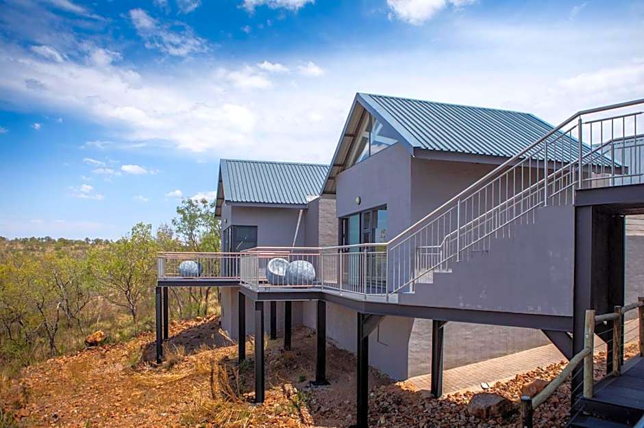 Elements Sunrise Bush Lodge