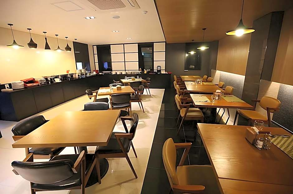 Hwaseong (Hyangnam) elga tourist hotel