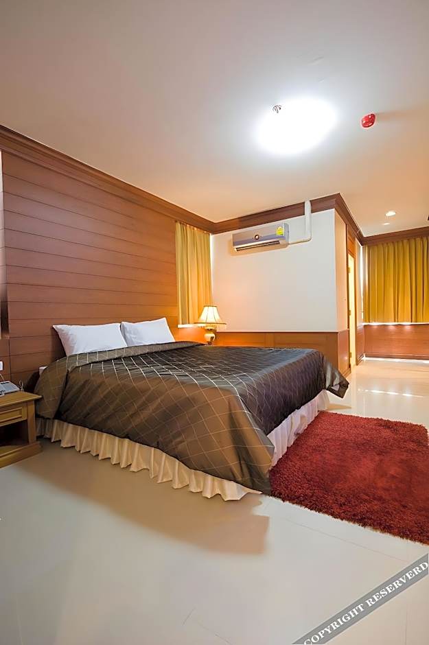 Convenient Park Bangkok Hotel