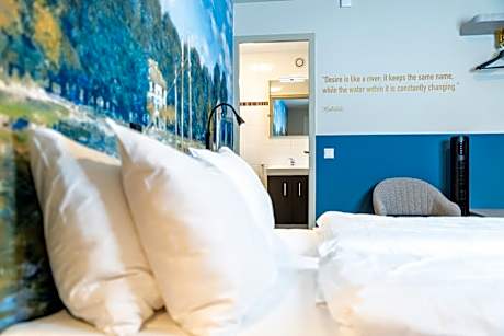 Twin Room with Bath
