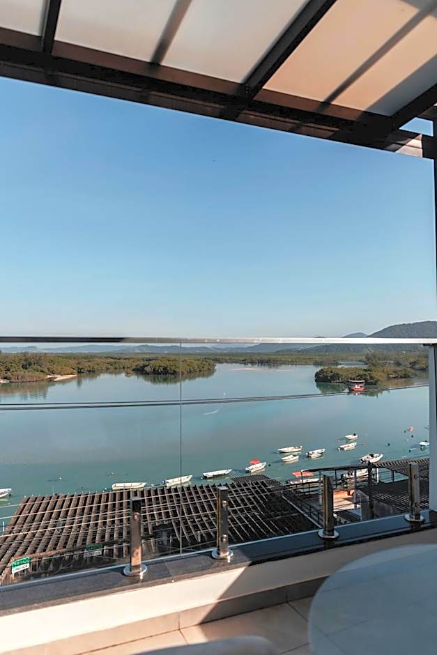 Suítes Luxo Marambaia- Epic House