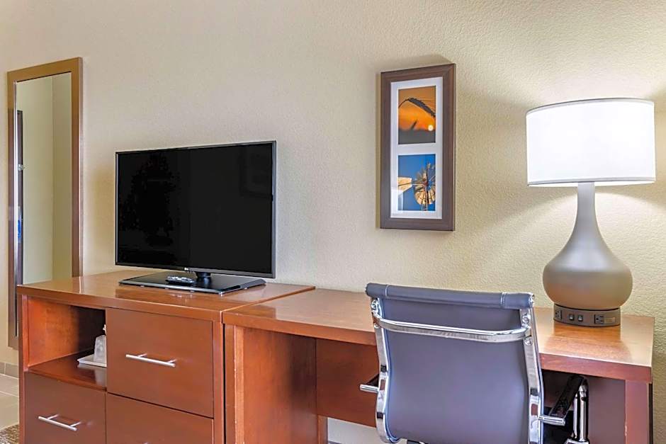 Comfort Inn & Suites Augusta