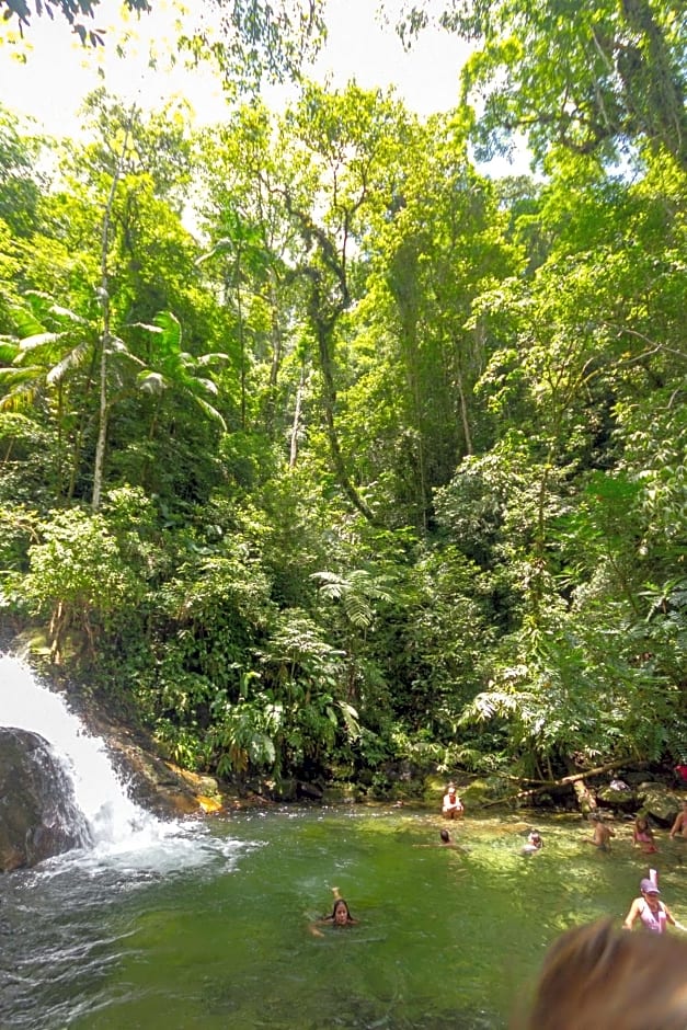 Hostel e Camping Rio das Pedras