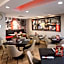 Hilton Garden Inn Los Angeles / Hollywood
