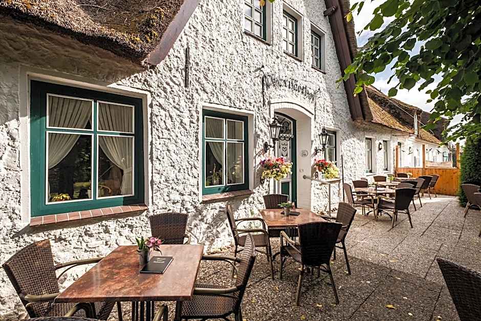 Hotel Pharisäerhof - DAS Hundehotel auf Nordstrand mit Restaurant und Café