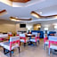 Comfort Suites South Haven Near I-96