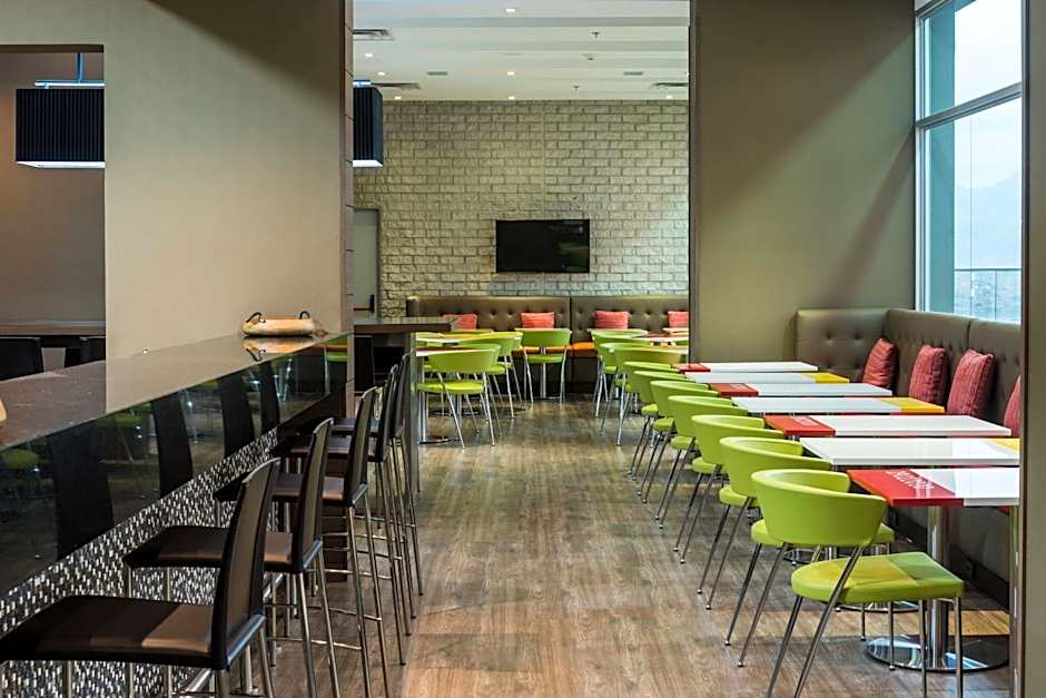 Hampton Inn By Hilton Medellin, Colombia