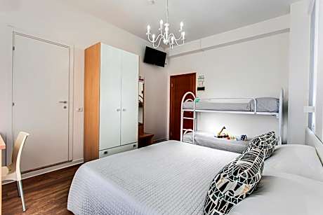 Comfort Triple Room
