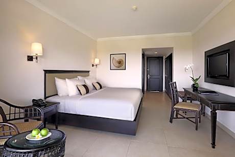 Deluxe Room with Garden View