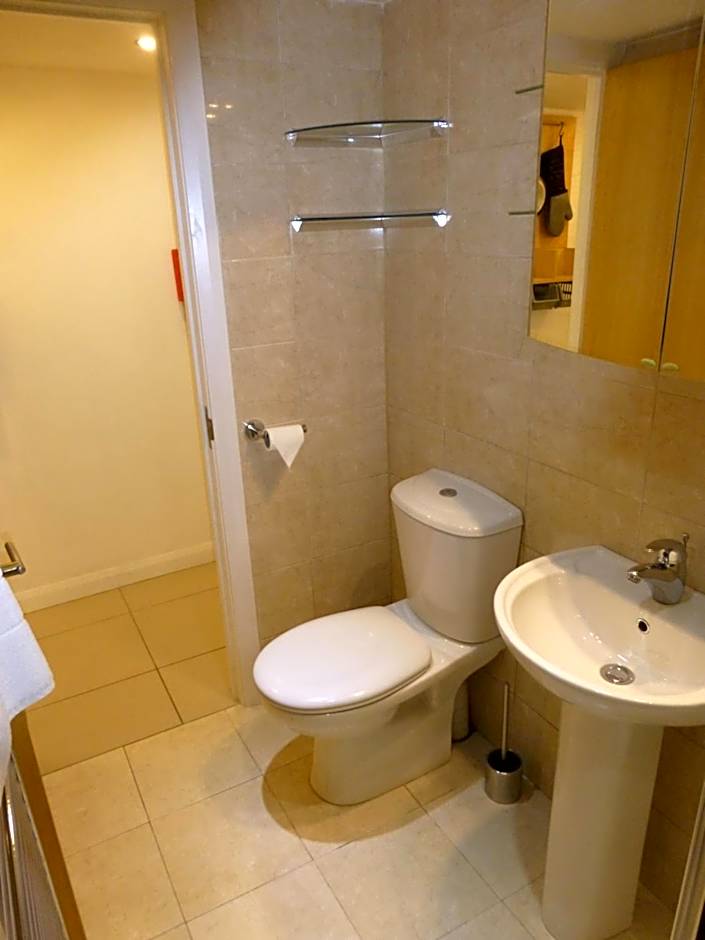 Earle House Serviced Apartments