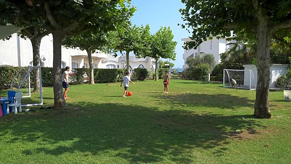 BAJAMAR BEACH HOTEL