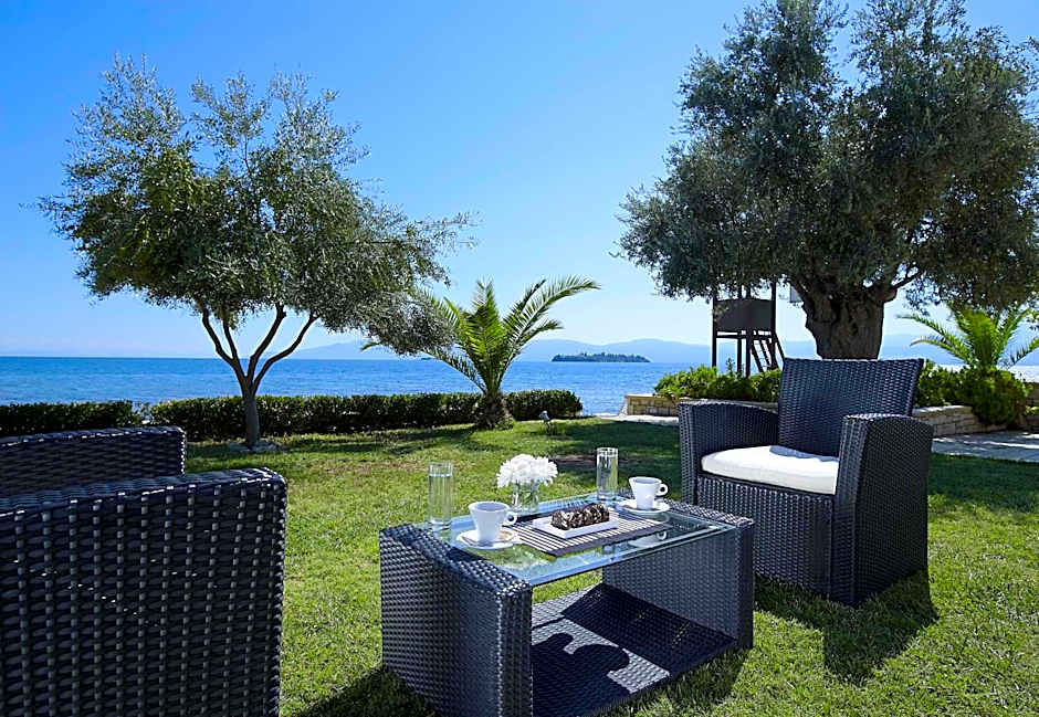 Avantis Suites Hotel