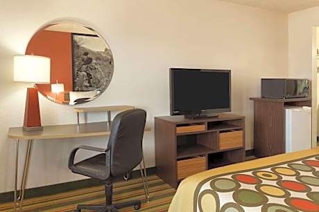 King Room - Non-Smoking