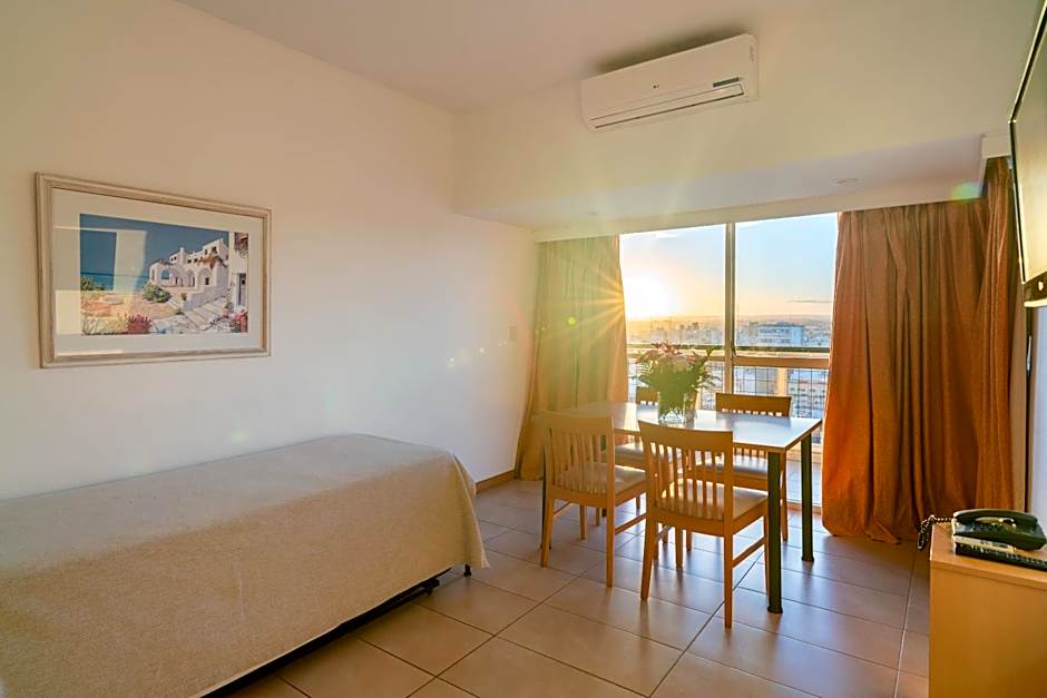 Bristol Condominio Apart Hotel