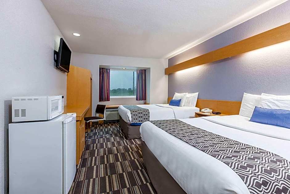 Microtel Inn & Suites by Wyndham Ardmore